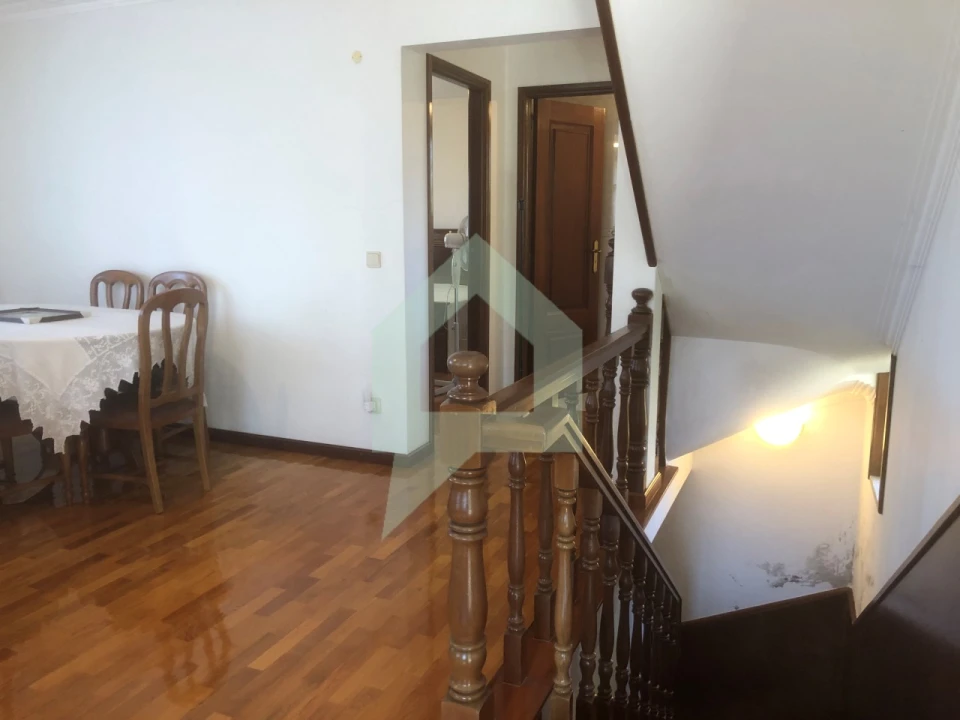 Moradia T3 para Venda em Airo Foto 19