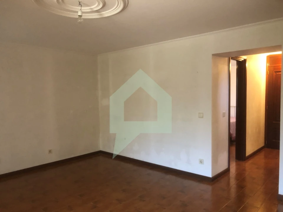 Moradia T3 para Venda em Airo Foto 32