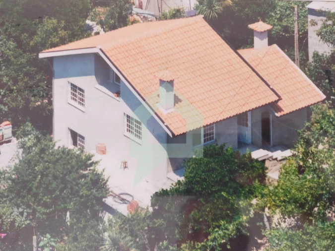 Moradia T3 para Venda em Airo Foto 2