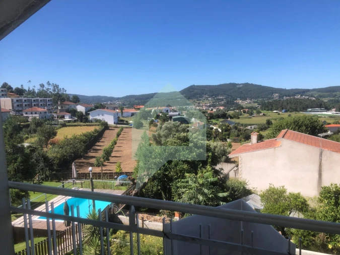 Moradia T3 para Venda em Airo Foto 4