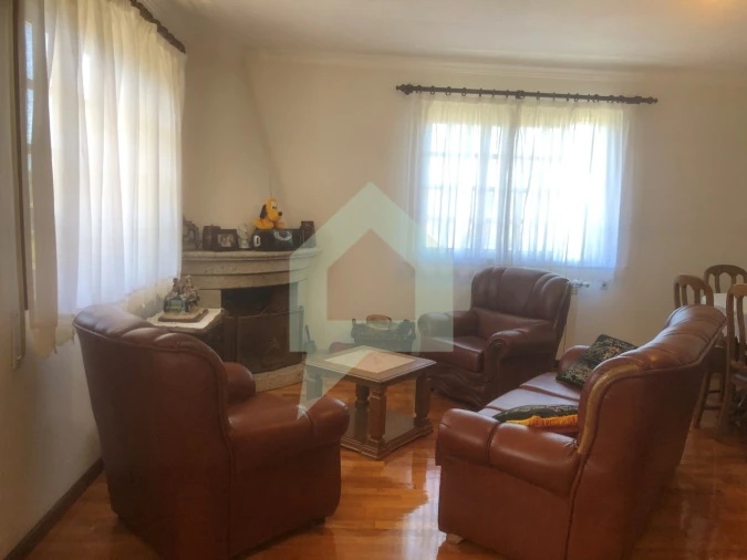 Moradia T3 para Venda em Airo Foto 22