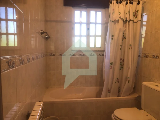 Moradia T3 para Venda em Airo Foto 25