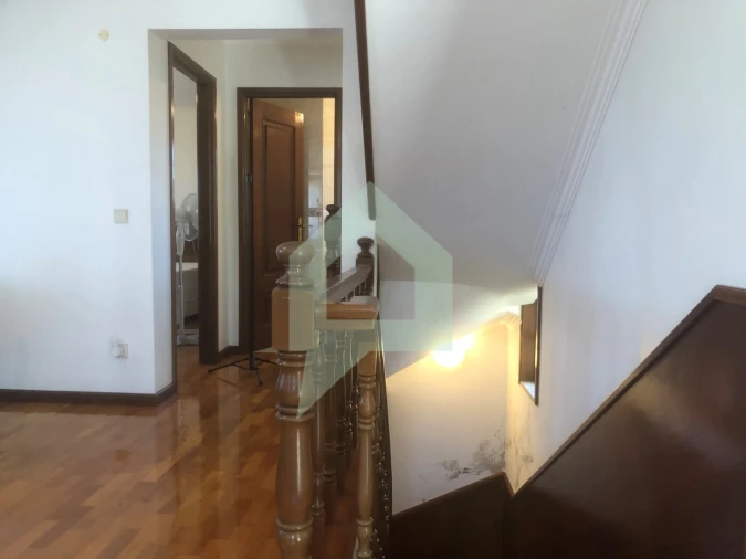 Moradia T3 para Venda em Airo Foto 29