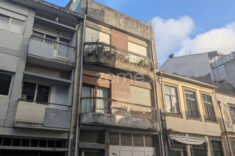 Apartamento T1 para Venda em Paranhos Foto 13