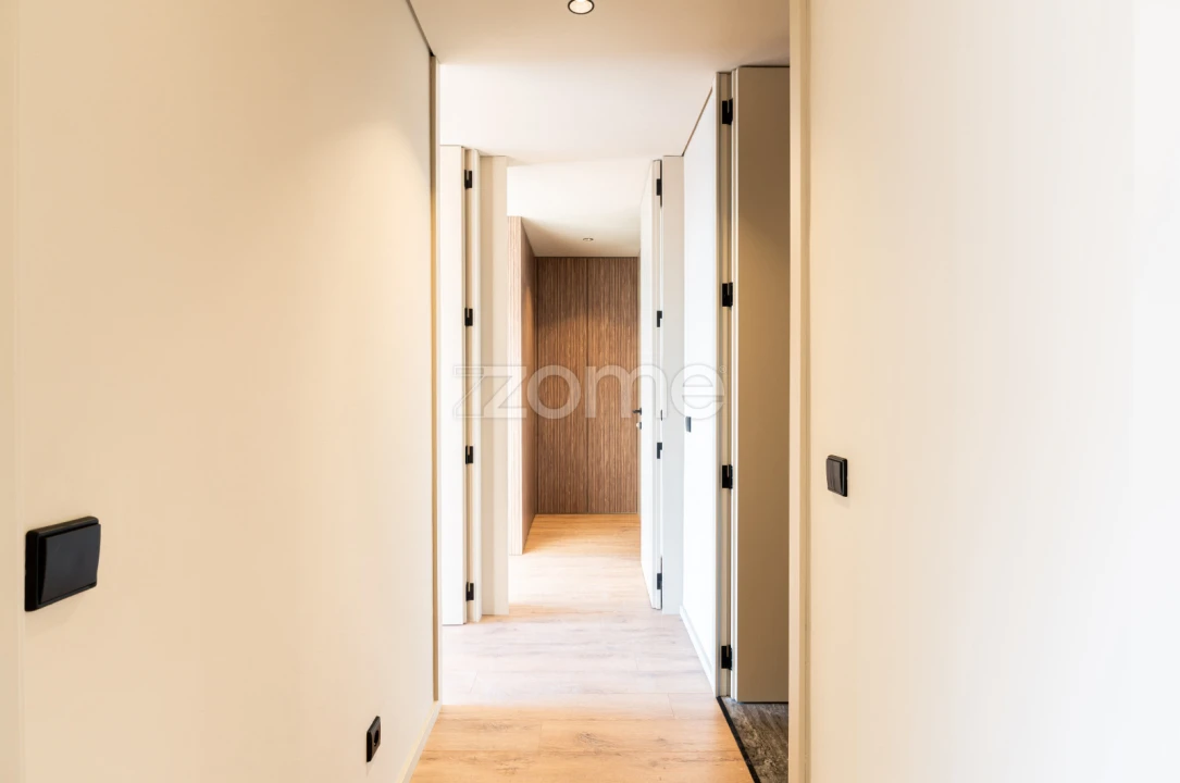 Apartamento T2 para Venda em Vilar de Andorinho Foto 8