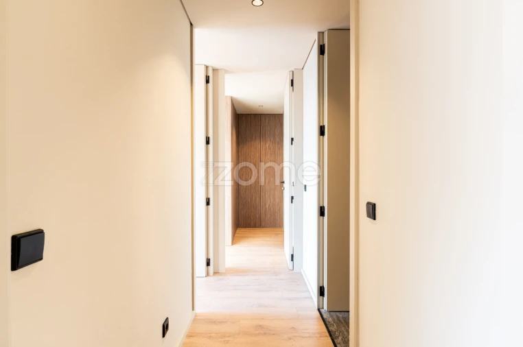 Apartamento T2 para Venda em Vilar de Andorinho Foto 8