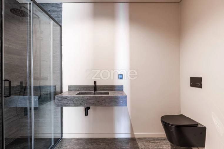 Apartamento T2 para Venda em Vilar de Andorinho Foto 10