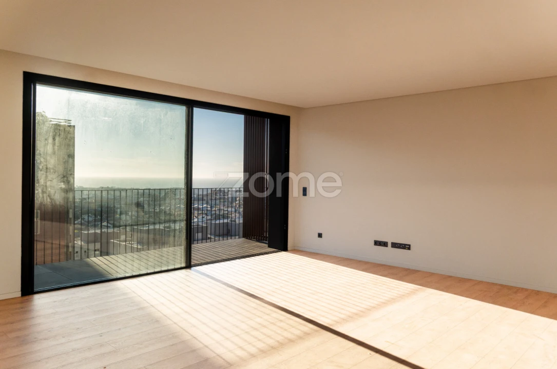 Apartamento T2 para Venda em Vilar de Andorinho Foto 11