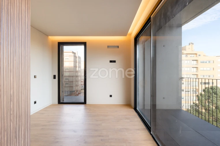 Apartamento T2 para Venda em Vilar de Andorinho Foto 23