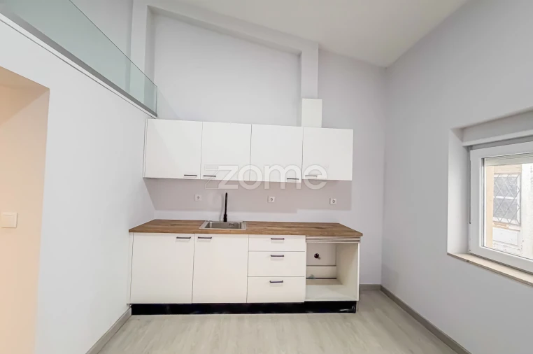 Moradia T1 para Venda em Cedofeita, Santo Ildefonso, Sé, Miragaia, São Nicolau e Vitória Foto 3