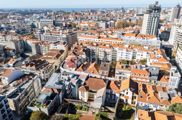 Prédio para Venda em Cedofeita, Santo Ildefonso, Sé, Miragaia, São Nicolau e Vitória Foto 46