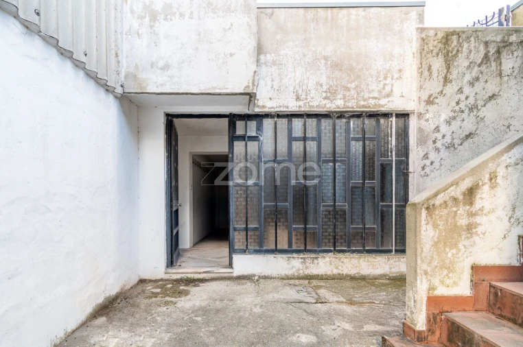 Negócio para Venda em Mafamude e Vilar do Paraíso