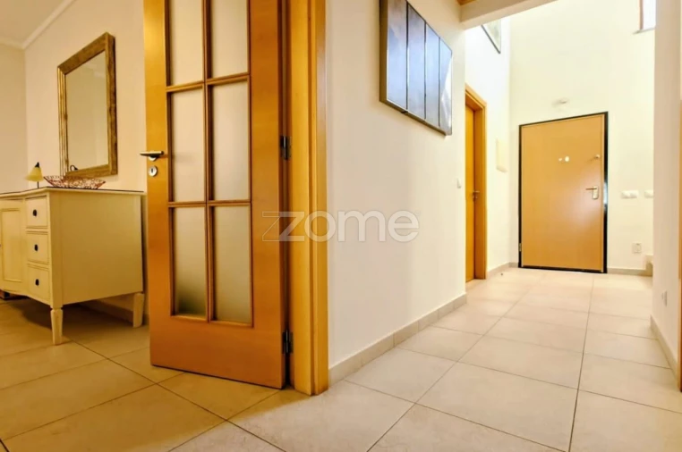 Moradia T3 para Arrendamento em Mexilhoeira Grande Foto 6