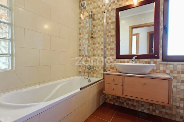 Moradia T3 para Arrendamento em Mexilhoeira Grande Foto 20