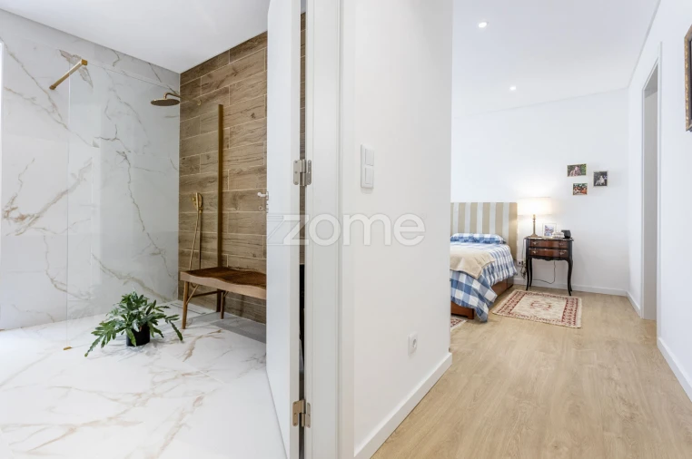 Moradia T3 para Venda em Porto Salvo Foto 28