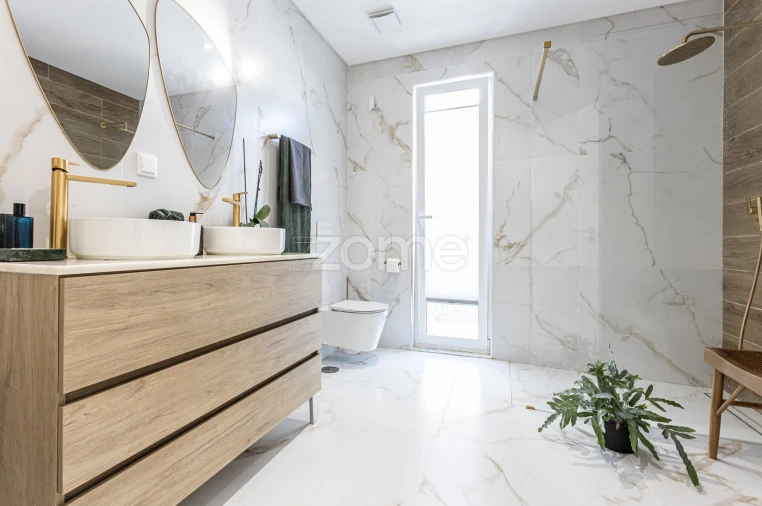 Moradia T3 para Venda em Porto Salvo Foto 29