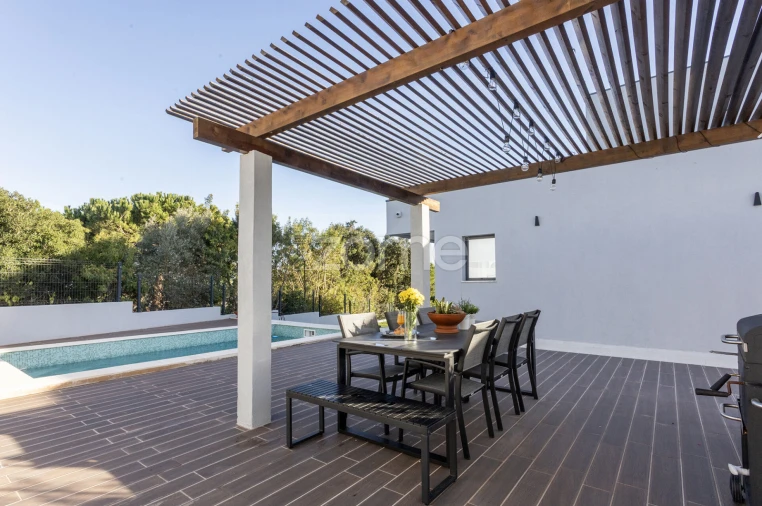 Moradia T3 para Venda em Porto Salvo Foto 43