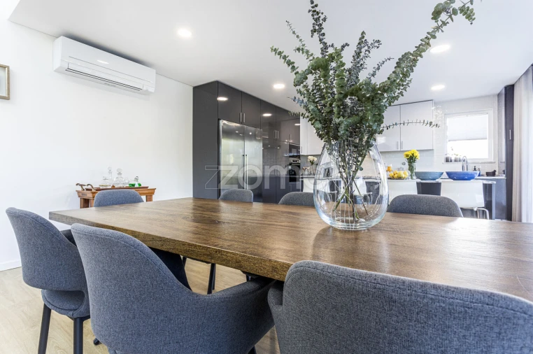 Moradia T3 para Venda em Porto Salvo Foto 12