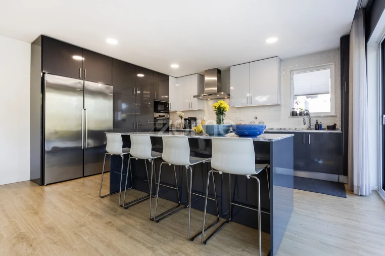 Moradia T3 para Venda em Porto Salvo Foto 14