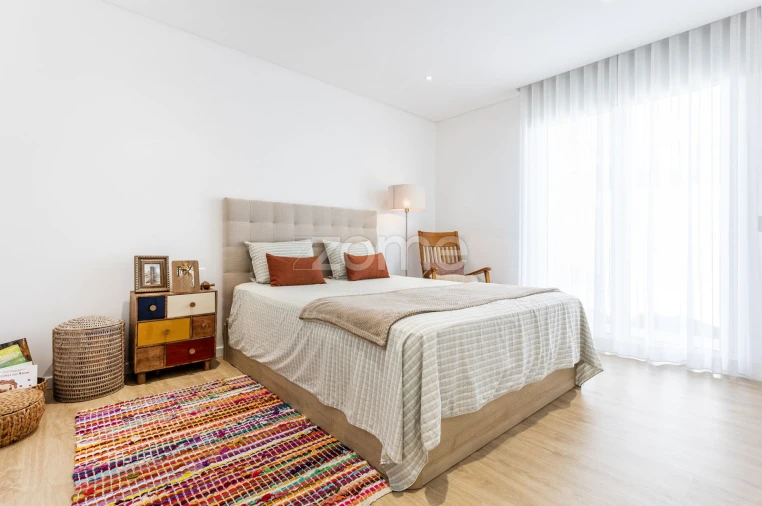 Moradia T3 para Venda em Porto Salvo Foto 26