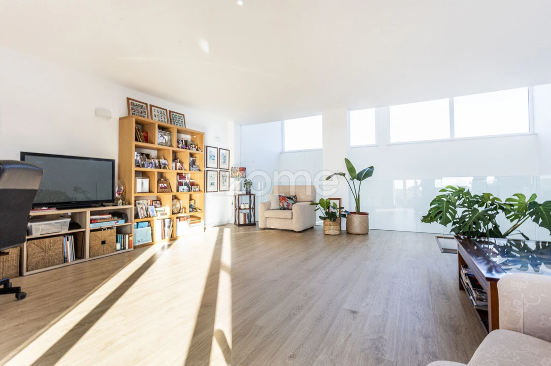 Moradia T3 para Venda em Porto Salvo Foto 35