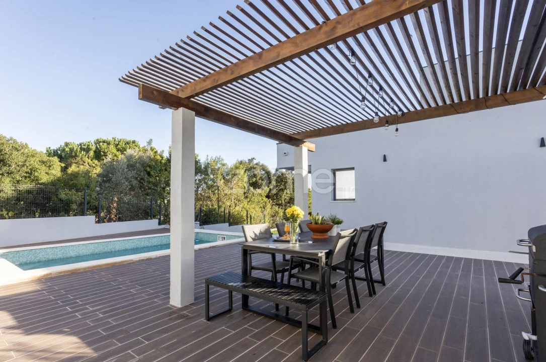 Moradia T3 para Venda em Porto Salvo Foto 42