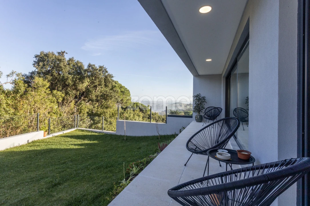 Moradia T3 para Venda em Porto Salvo Foto 47