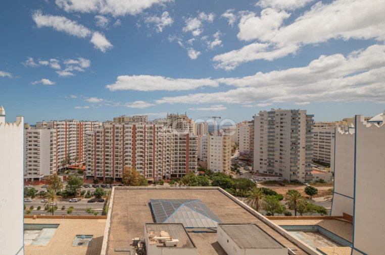 Apartamento T1 para Venda em Portimão Foto 3