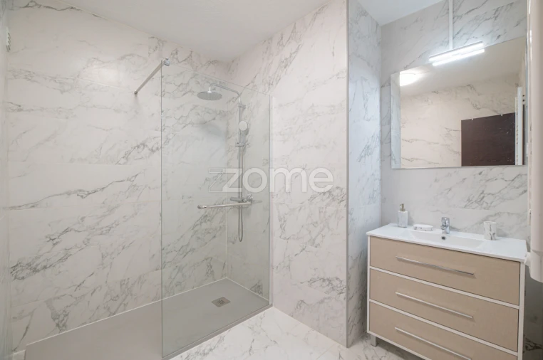 Apartamento T1 para Venda em Portimão Foto 13