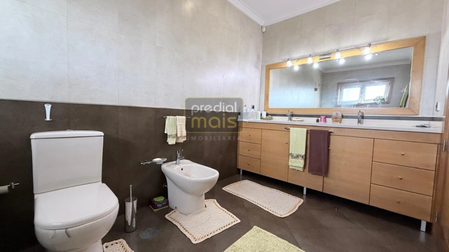 Moradia T3 para Venda em Avidos e Lagoa Foto 12