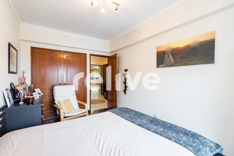 Apartamento T2 para Venda em Queluz e Belas Foto 10