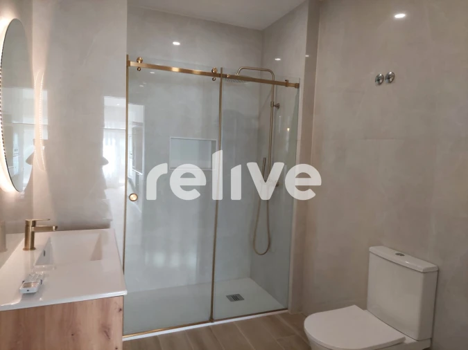 Apartamento T2 para Venda em Santa Maria, São Pedro e Matacães Foto 12