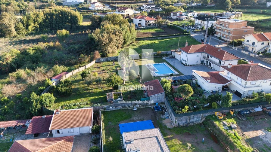 Moradia T3 para Venda em Fonte Arcada Foto 6