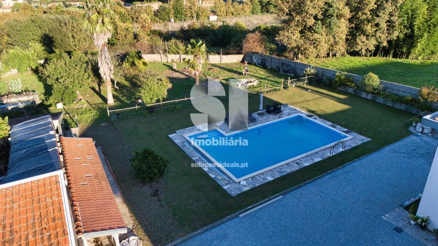 Moradia T3 para Venda em Fonte Arcada Foto 27