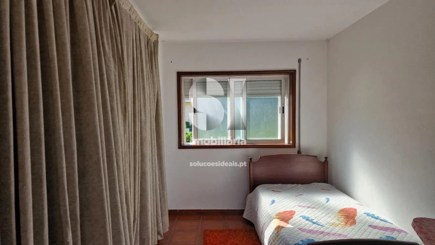 Moradia T3 para Venda em Fonte Arcada Foto 23