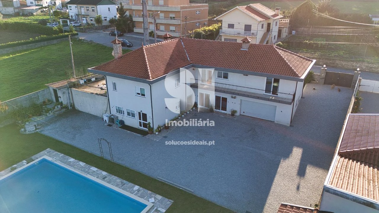 Moradia T3 para Venda em Fonte Arcada Foto 10