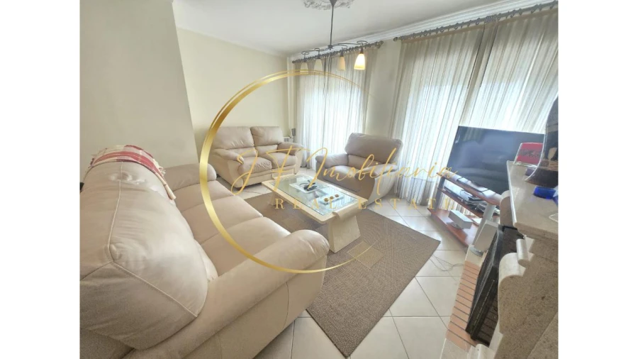 Moradia T4 para Venda em Gafanha da Encarnação Foto 2