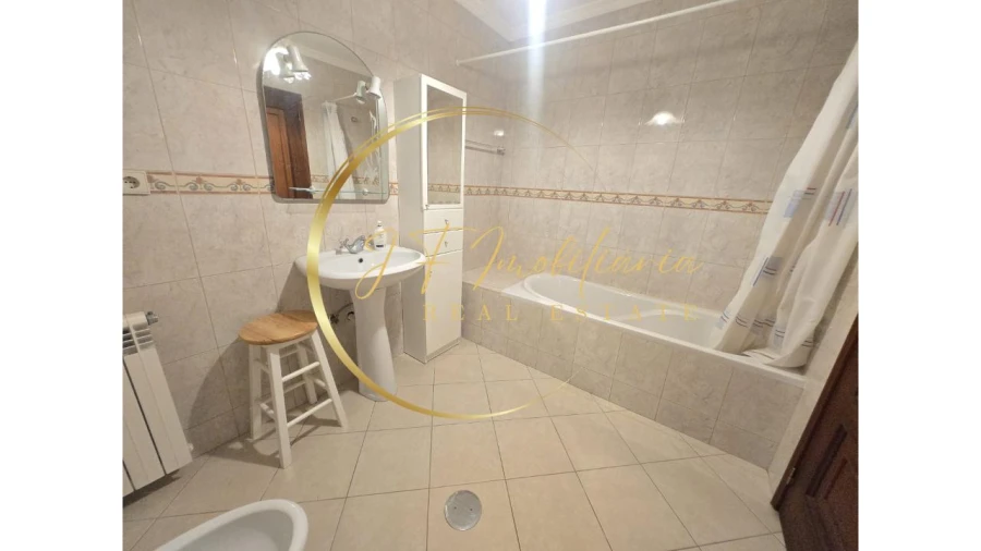 Moradia T4 para Venda em Gafanha da Encarnação Foto 19