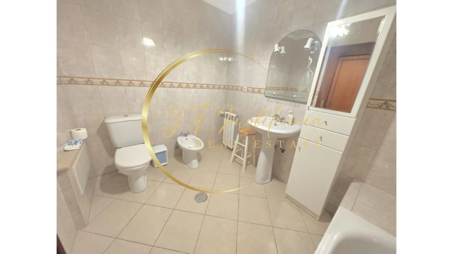 Moradia T4 para Venda em Gafanha da Encarnação Foto 21