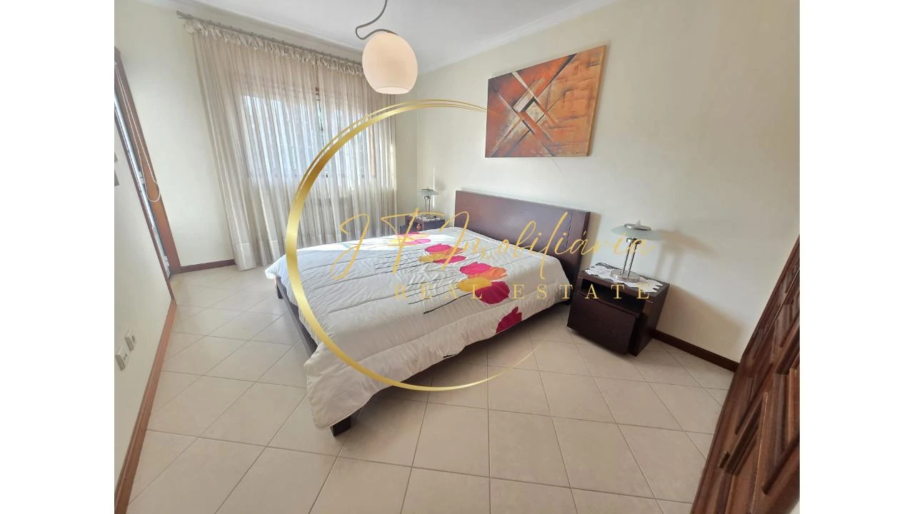 Moradia T4 para Venda em Gafanha da Encarnação Foto 28