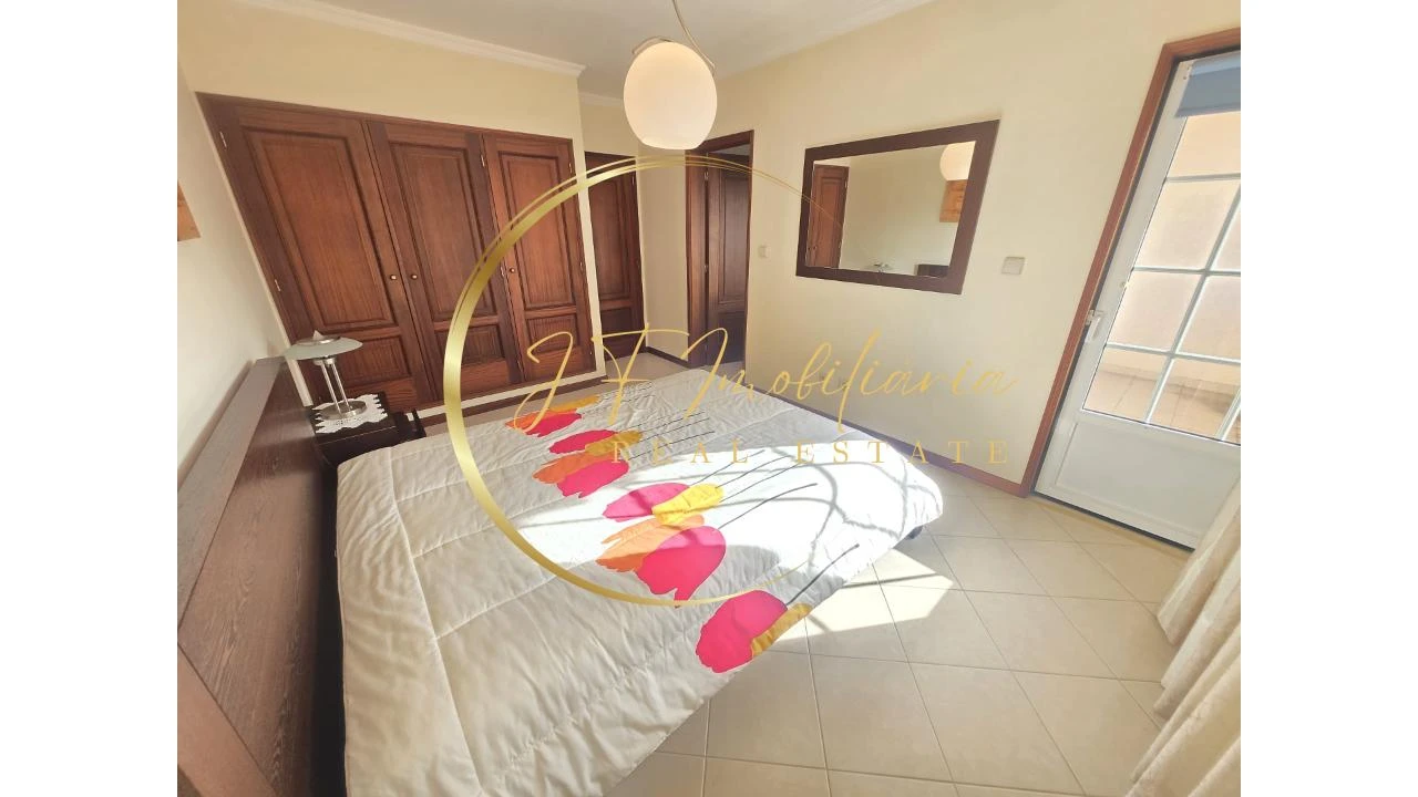 Moradia T4 para Venda em Gafanha da Encarnação Foto 30