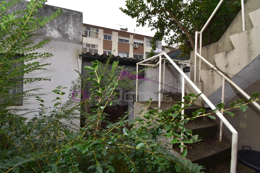 Moradia T4 para Venda em Nossa Sra de Fatima Foto 16