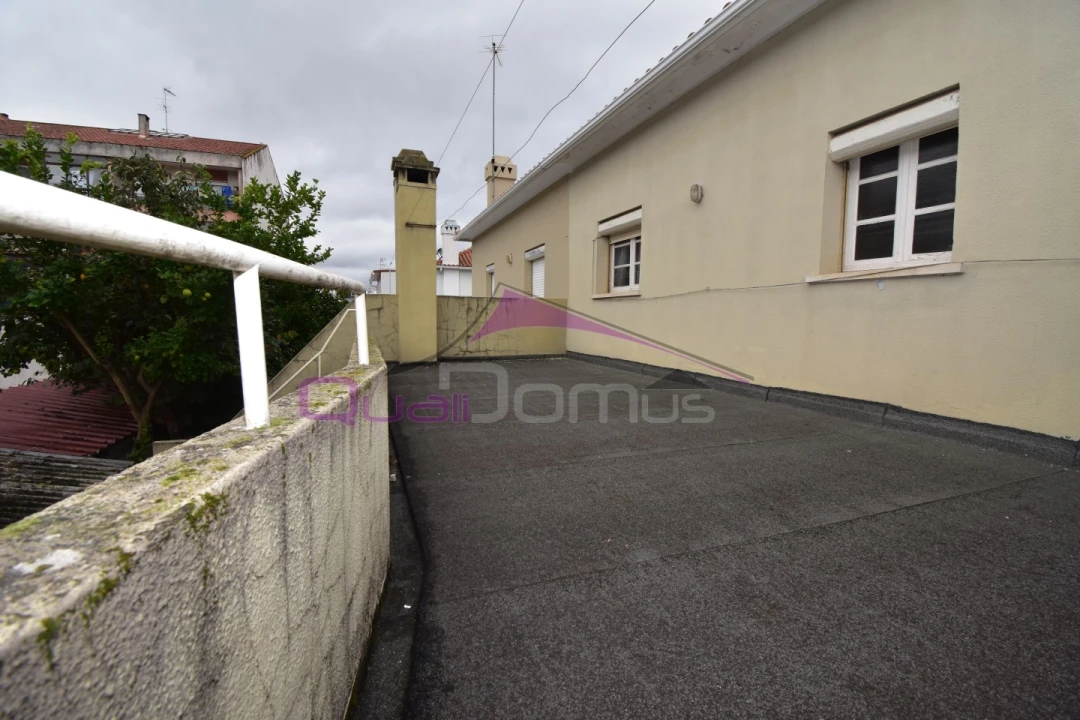 Moradia T4 para Venda em Nossa Sra de Fatima Foto 17