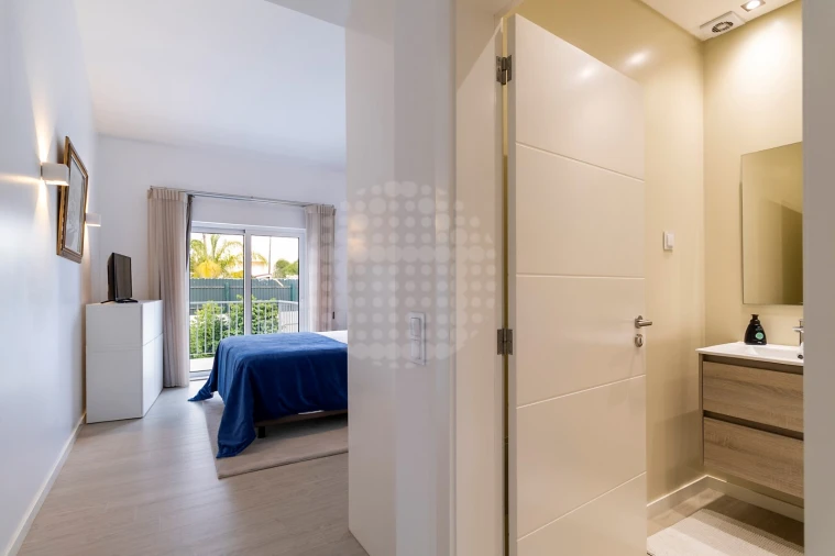 Moradia T4 para Venda em Albufeira e Olhos de Água Foto 21