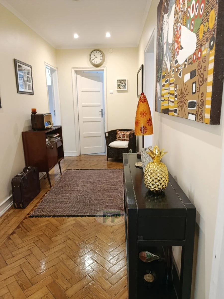 Apartamento T2 para Venda em Arroios Foto 12