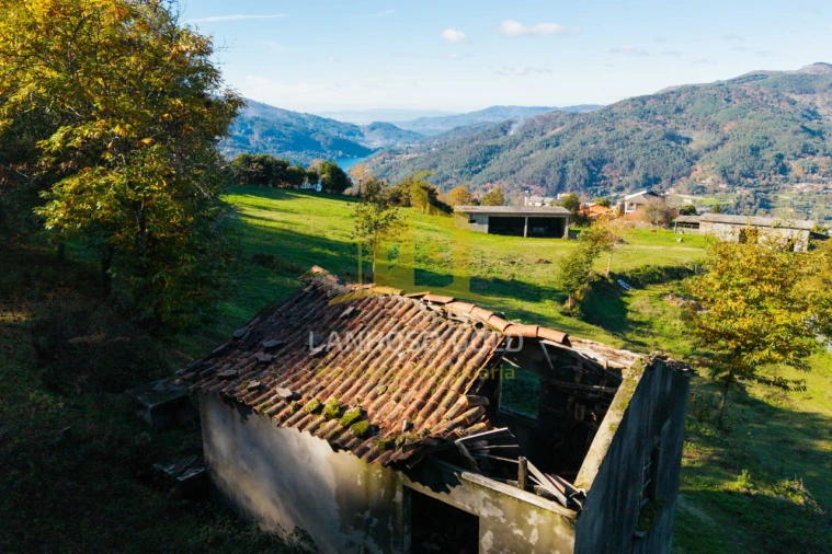 Terreno para Venda em Ventosa e Cova Foto 6