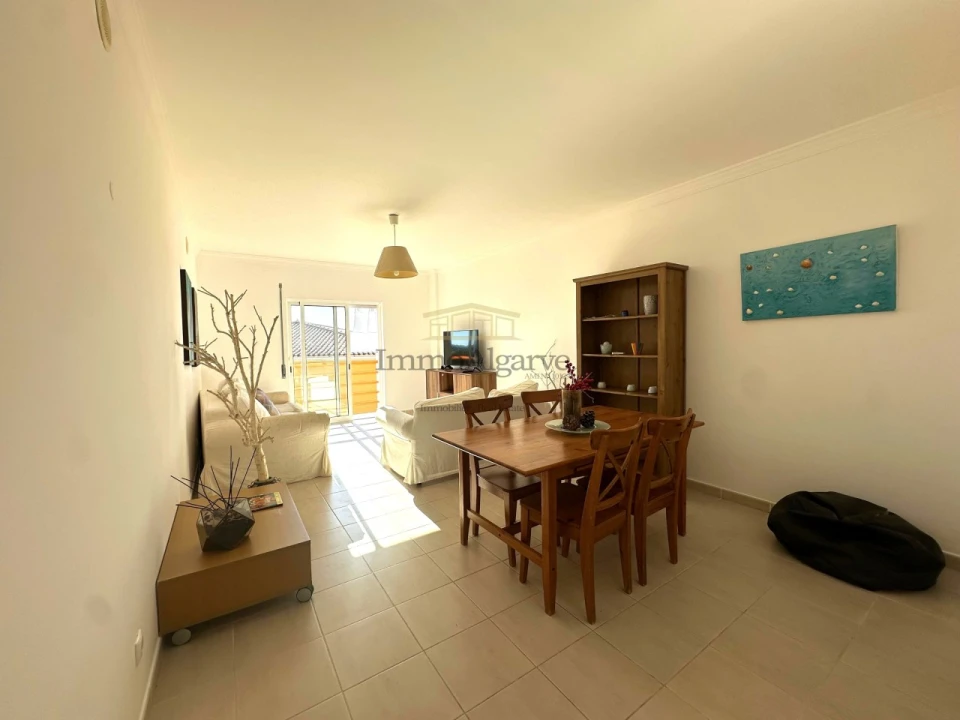 Apartamento T2 para Venda em Guia Foto 4