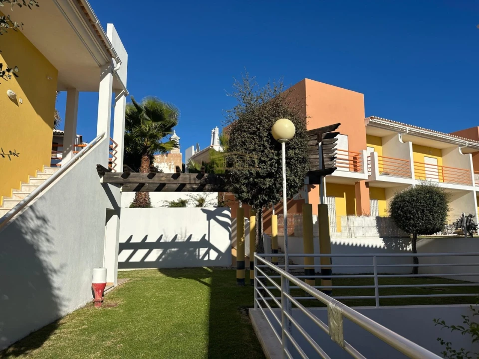 Apartamento T2 para Venda em Guia Foto 17