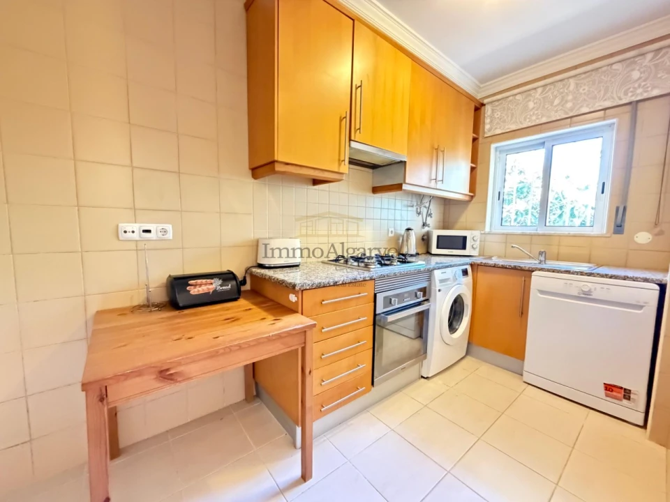 Apartamento T2 para Venda em Guia Foto 10