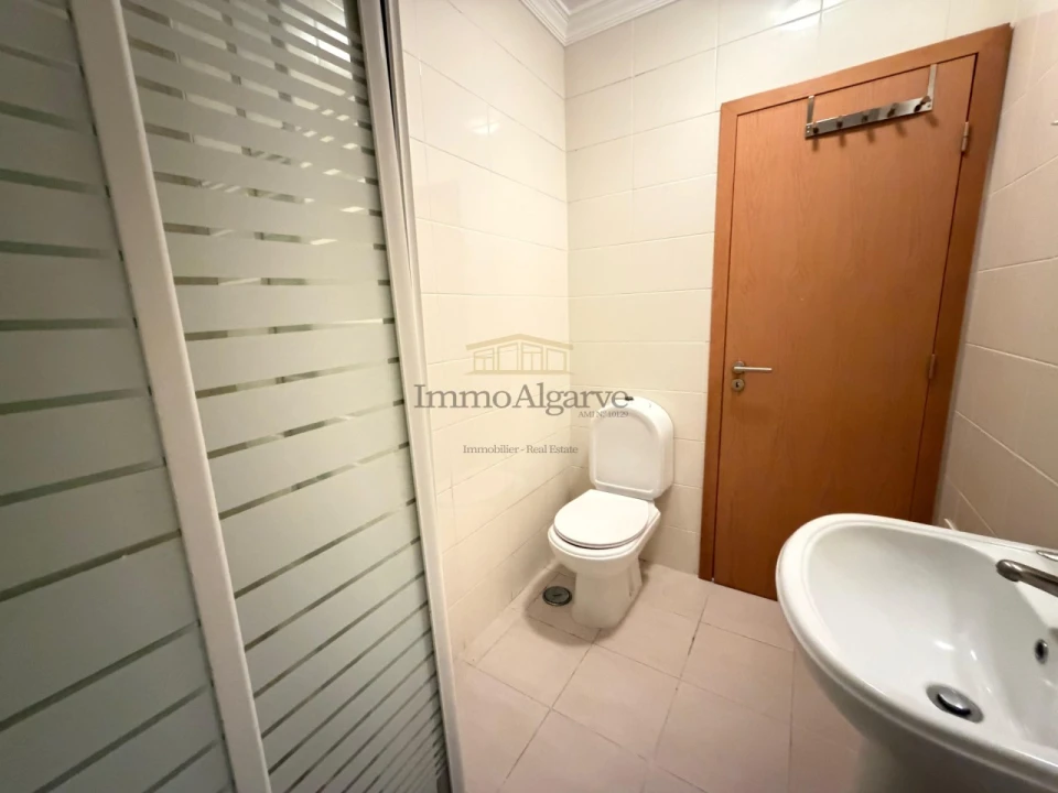 Apartamento T2 para Venda em Guia Foto 15